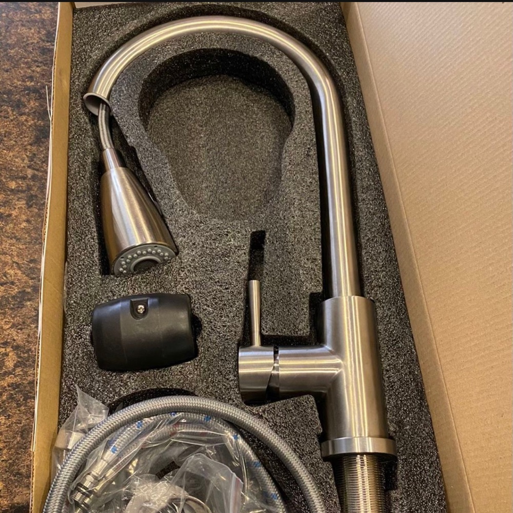 Kitchen faucet new